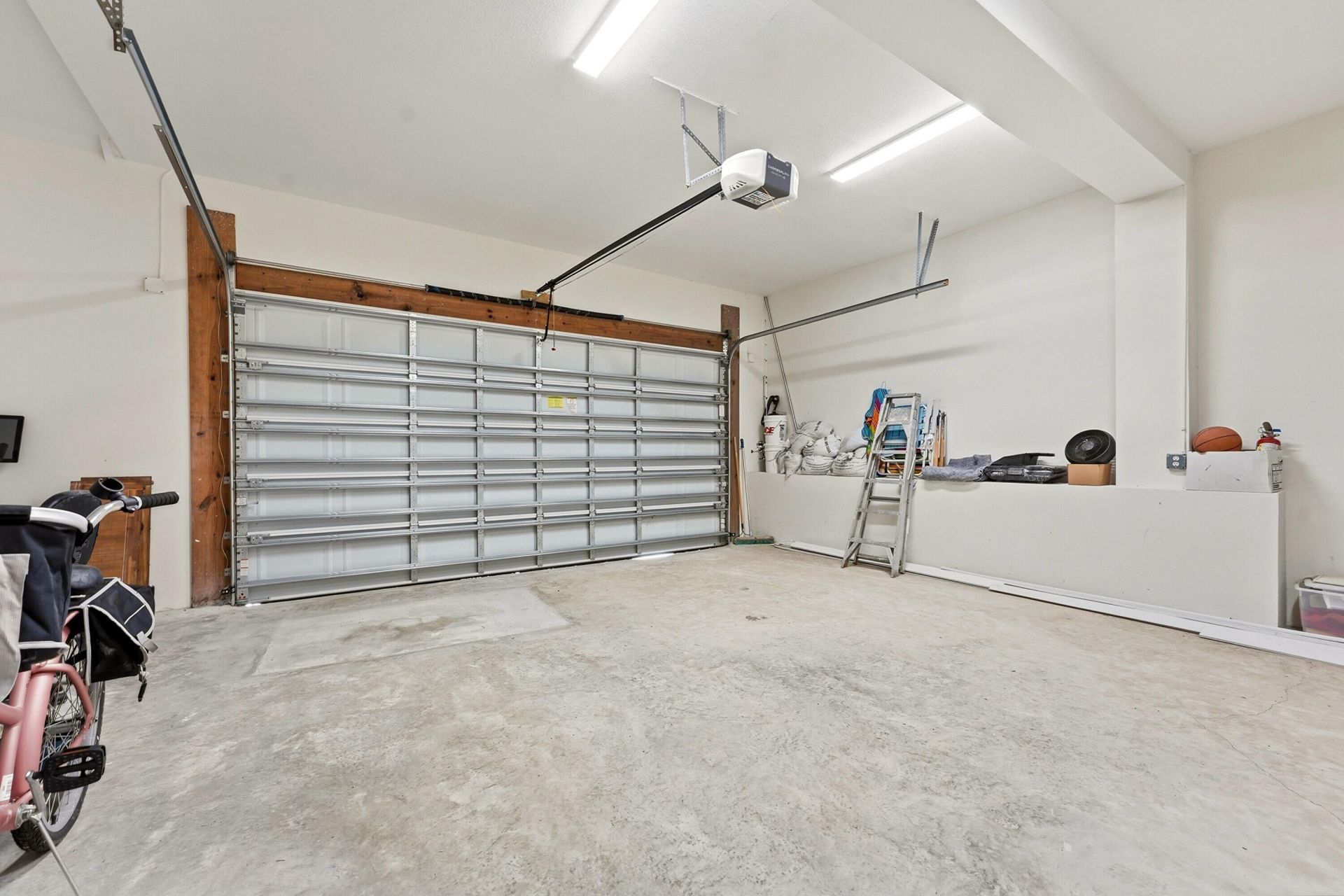 1123 Granada, Hutchinson Island, FL 34949 Photo