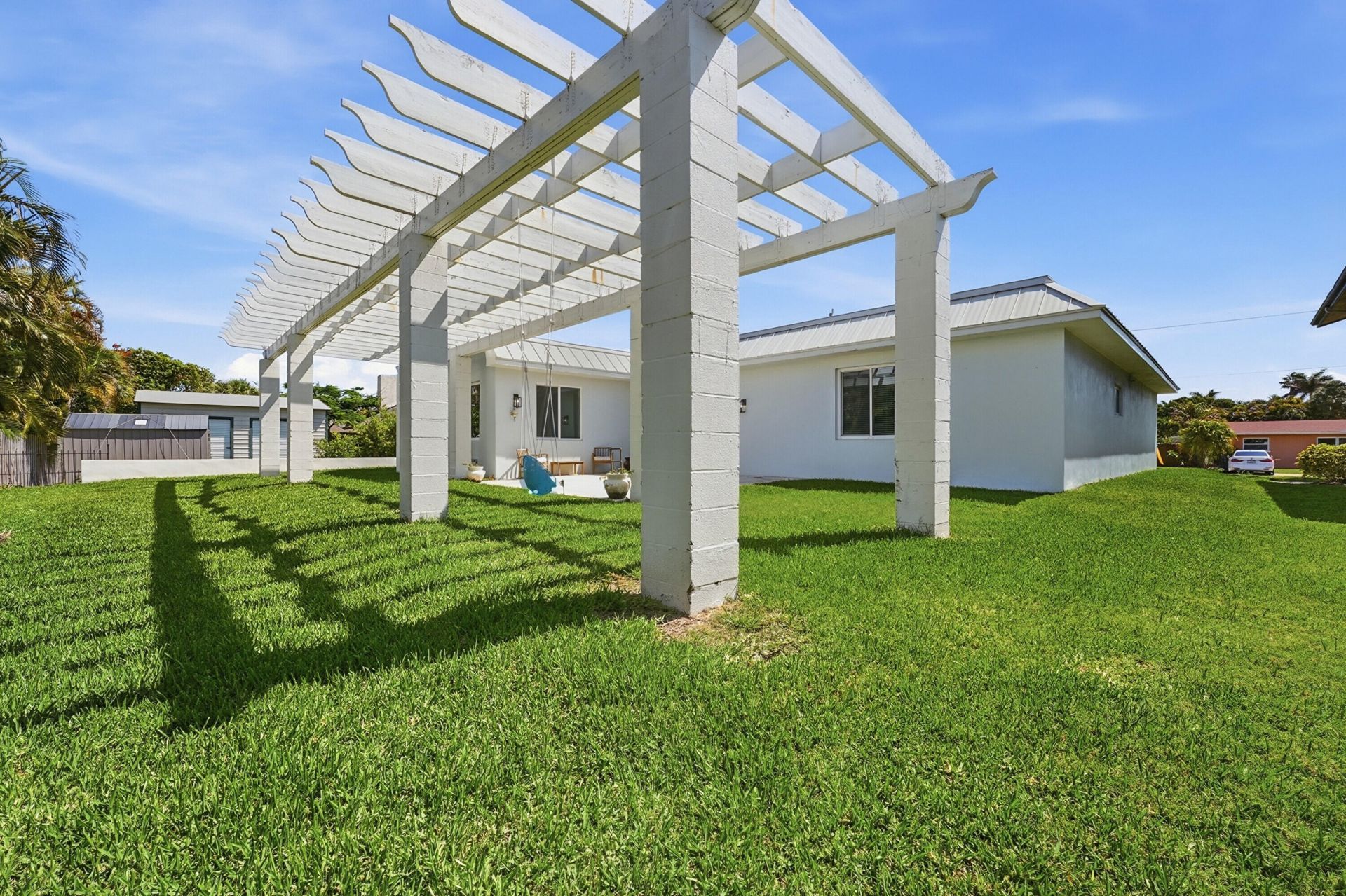 1123 Granada, Hutchinson Island, FL 34949 Photo
