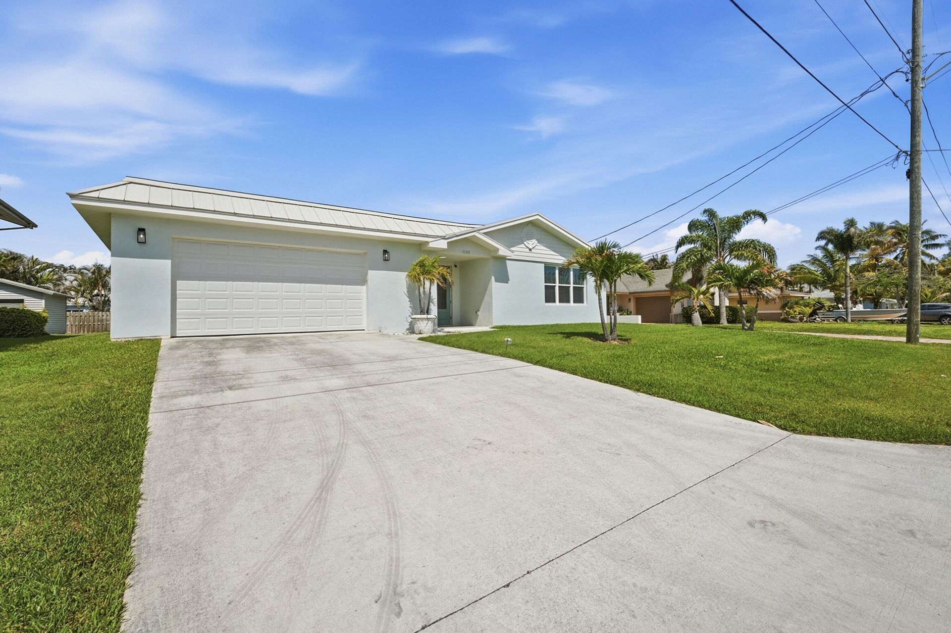 1123 Granada, Hutchinson Island, FL 34949 Photo