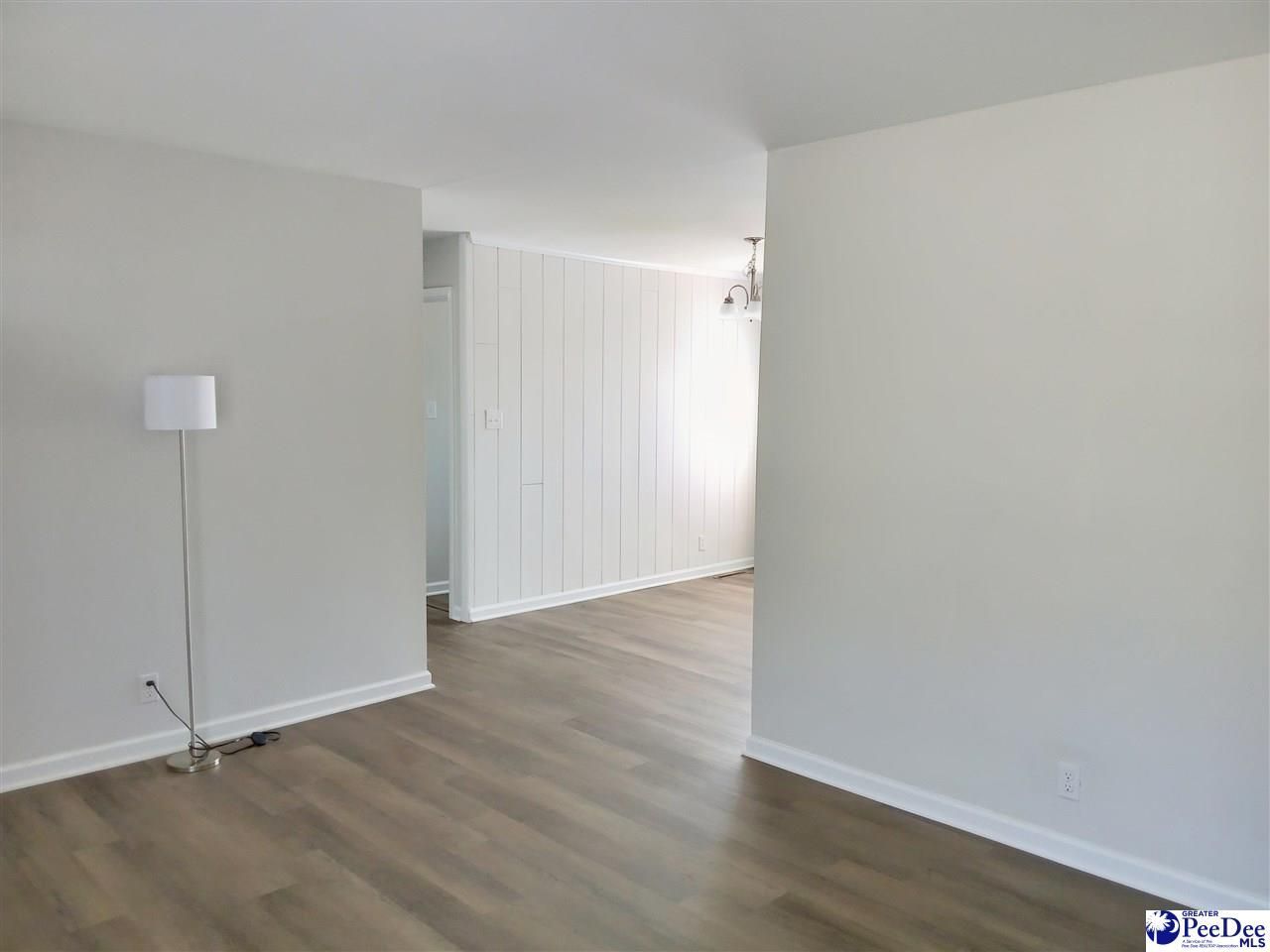 809 W Greene Street Photo 8