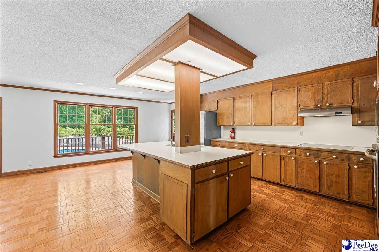 808 Wedgefield Road Photo 10