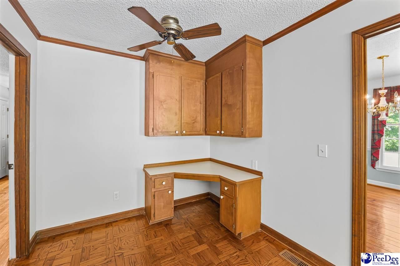 808 Wedgefield Road Photo 12