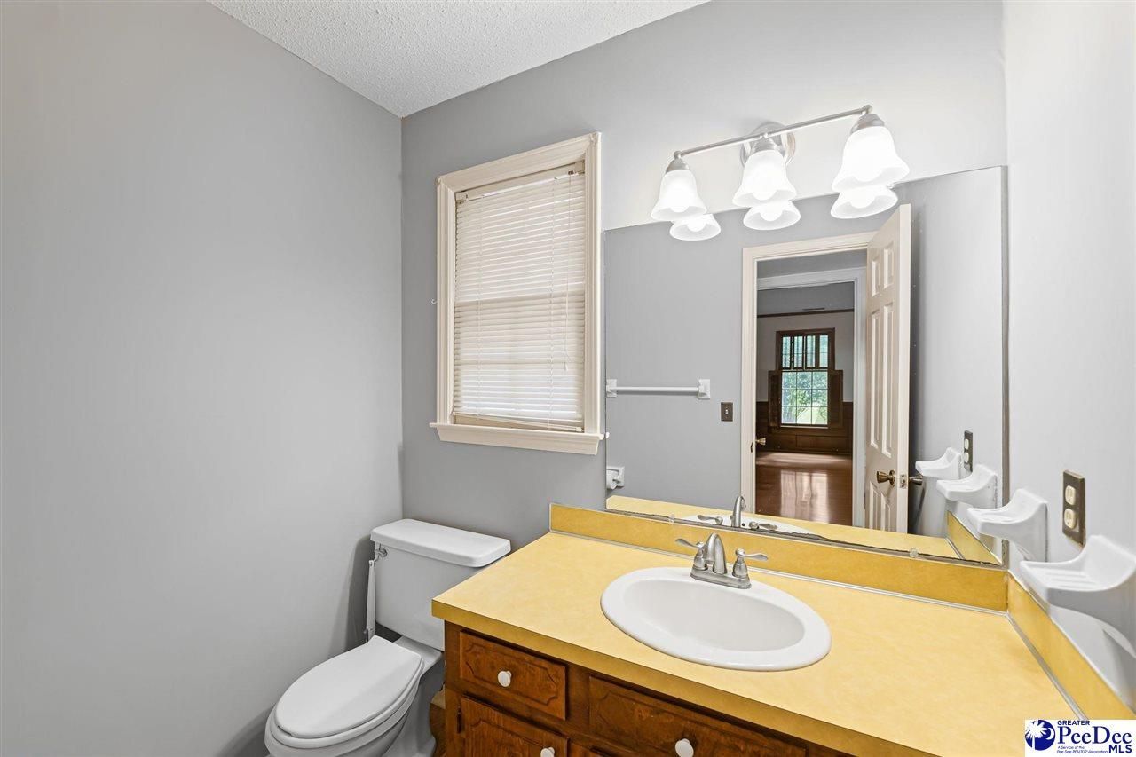 808 Wedgefield Road Photo 16