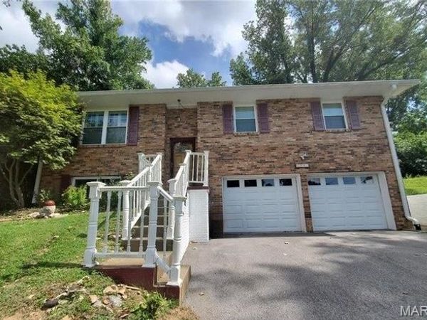 104 Pyramid Drive, Belleville, IL 62223
