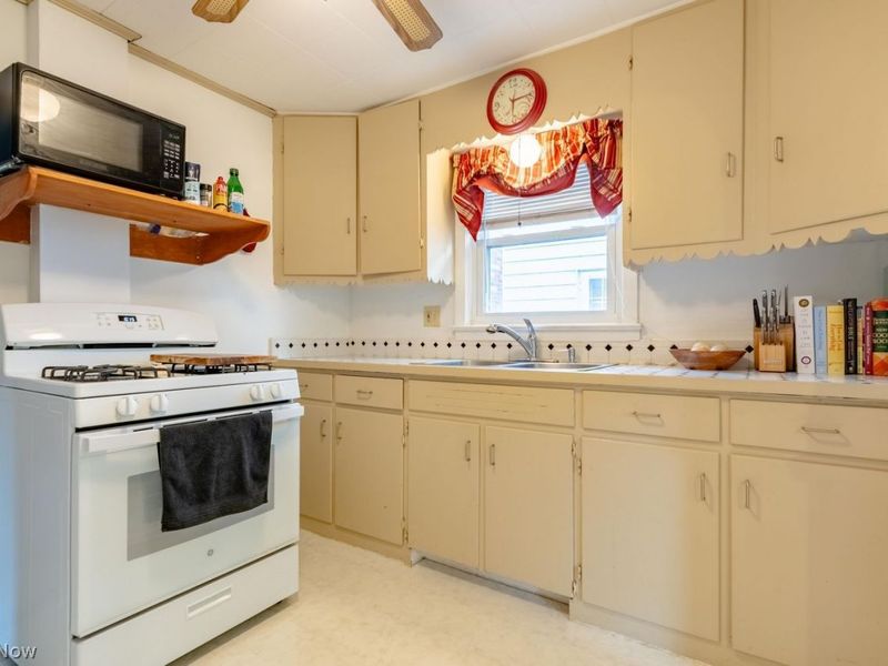 2034 High Street, Cuyahoga Falls, OH 44221 Photo 18