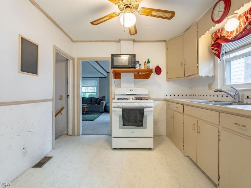 2034 High Street, Cuyahoga Falls, OH 44221 Photo 22