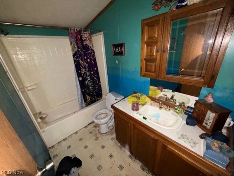 1029 Parkview Avenue, Mc Donald, OH 44437 Photo 10