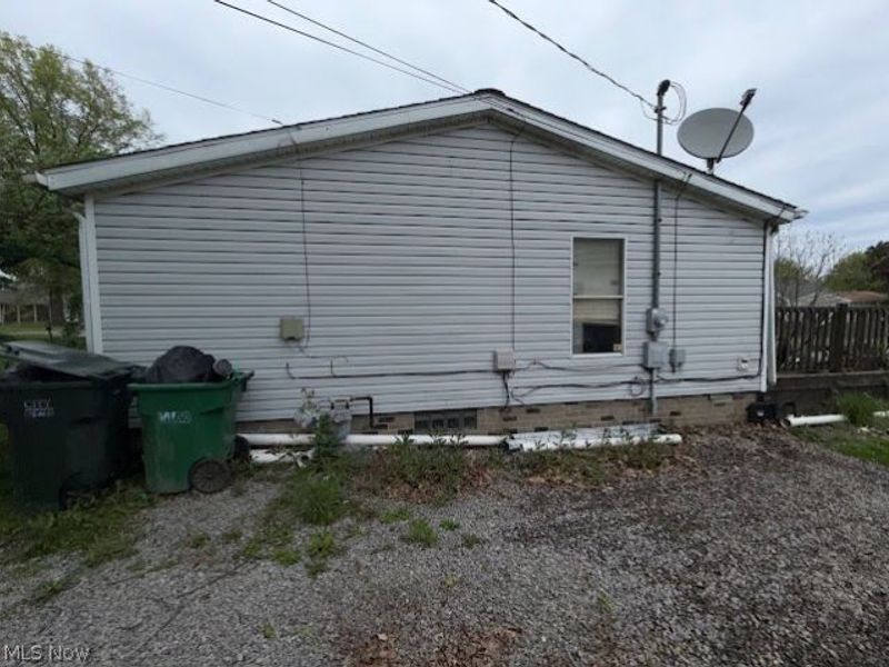 1029 Parkview Avenue, Mc Donald, OH 44437 Photo 14