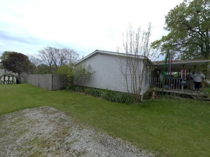 1029 Parkview Avenue, Mc Donald, OH 44437 Photo 15