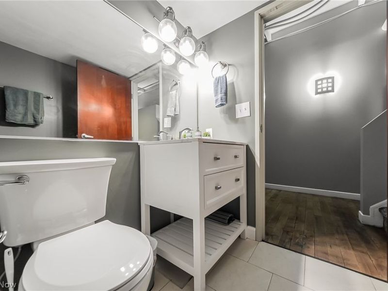 1133 W 9th Street , Unit 305, Cleveland, OH 44113 Photo 18