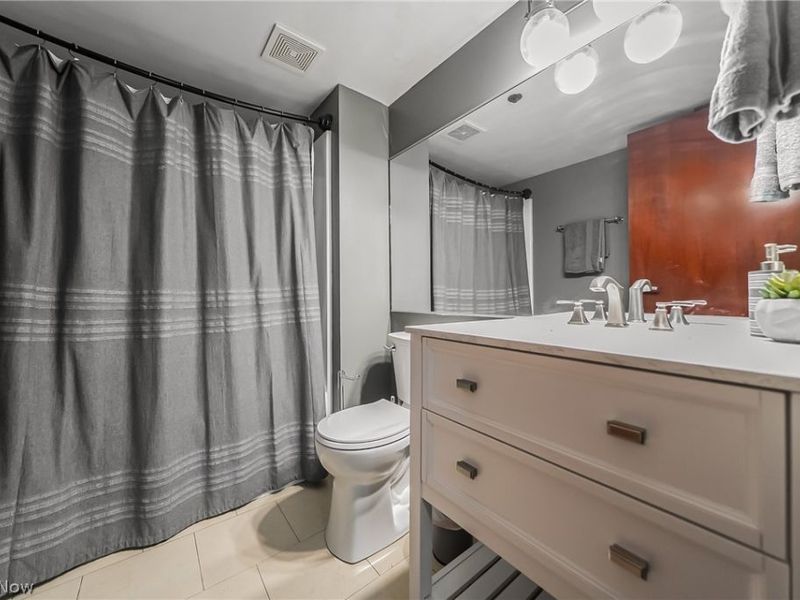 1133 W 9th Street , Unit 305, Cleveland, OH 44113 Photo 19