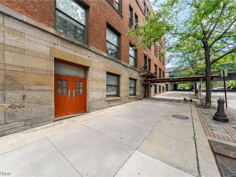 1133 W 9th Street , Unit 305, Cleveland, OH 44113 Photo 2