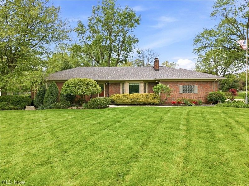 4122 Devon Drive SE, Warren, OH 44484 Photo 1