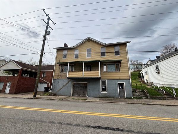 424 Main St , New Eagle, PA 15067