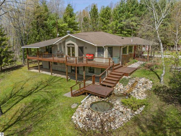 15021 Holly Drive, Thompsonville, MI 49683