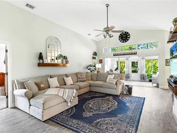 9801 Las Casas DR , FORT MYERS, FL 33919