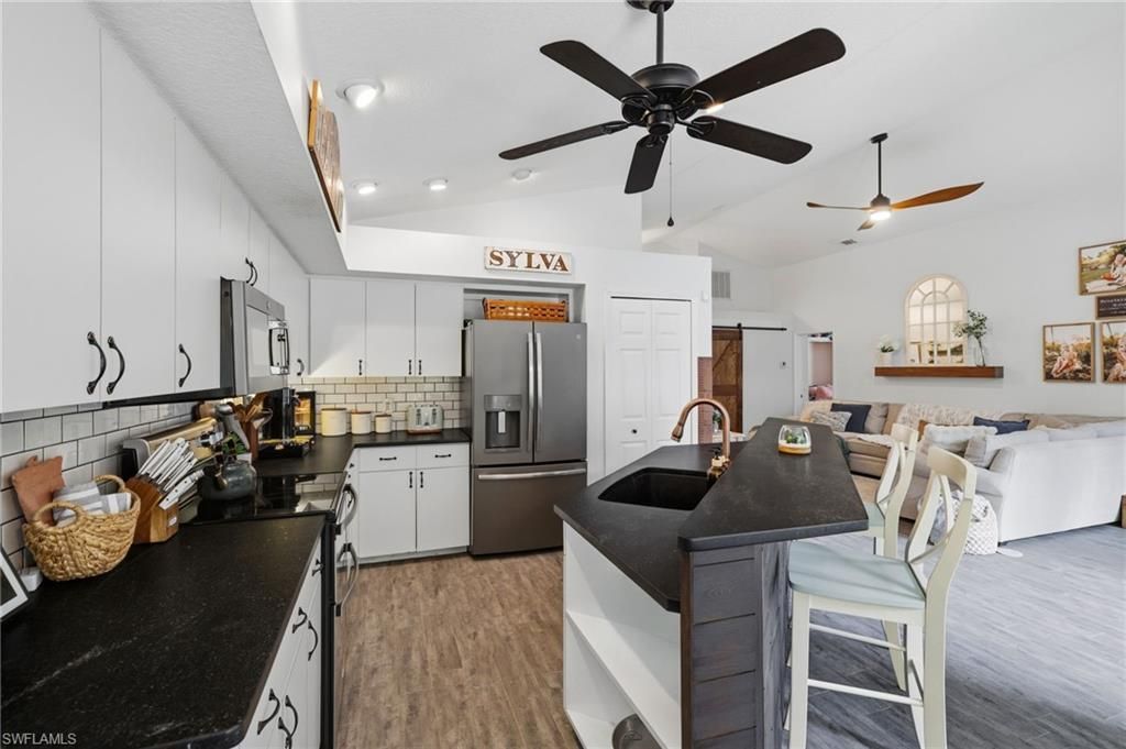 9801 Las Casas Dr , Fort Myers, FL 33919 Photo