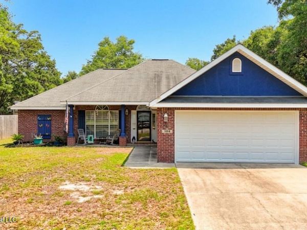 104 Hawthorne Drive, Long Beach, MS 39560