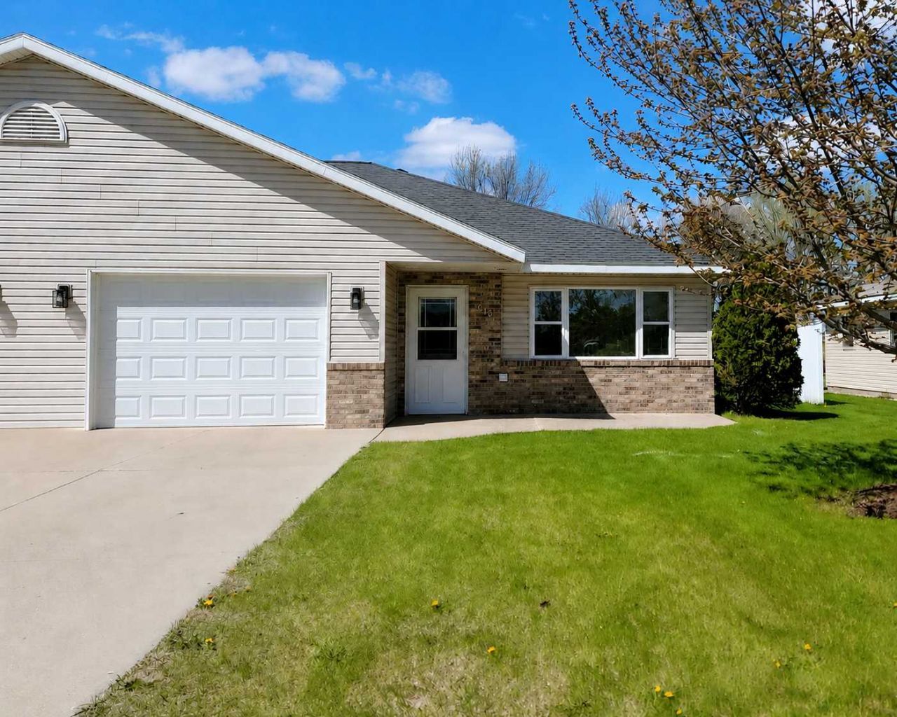 916 Mcdermott Avenue, Kandiyohi, MN 56251
