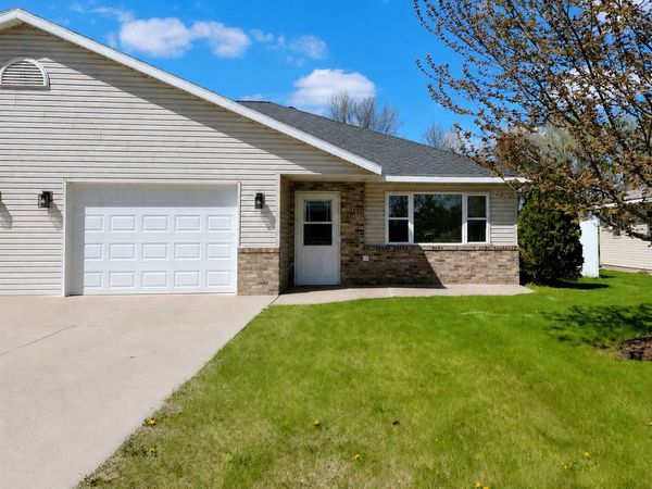 916 Mcdermott Avenue, Kandiyohi, MN 56251