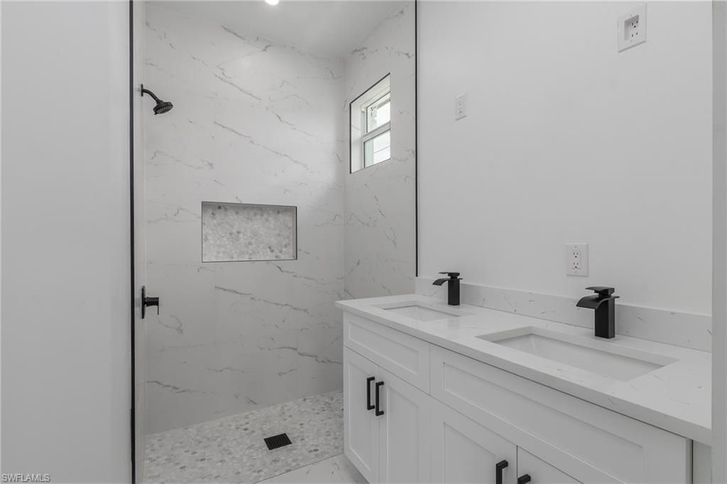 3907 21st St Sw, Lehigh Acres, FL 33976 Photo