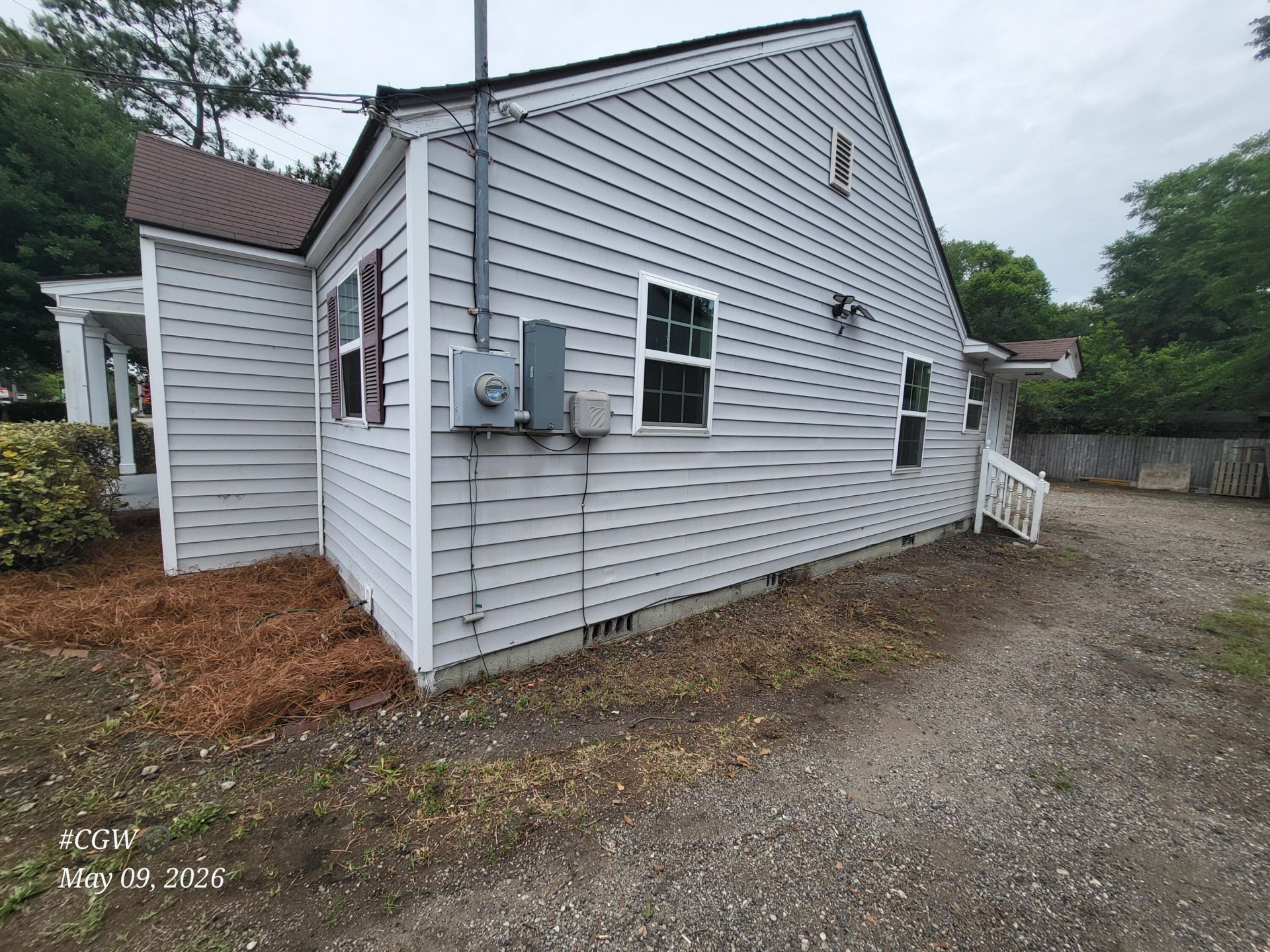 1610 Remount Road  Photo 4