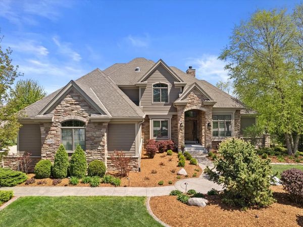 6140 Conservancy DRIVE, New Berlin, WI 53151