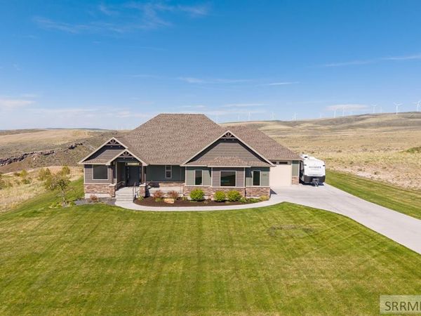 7071 E Big Bend Drive, IDAHO FALLS, ID 83406