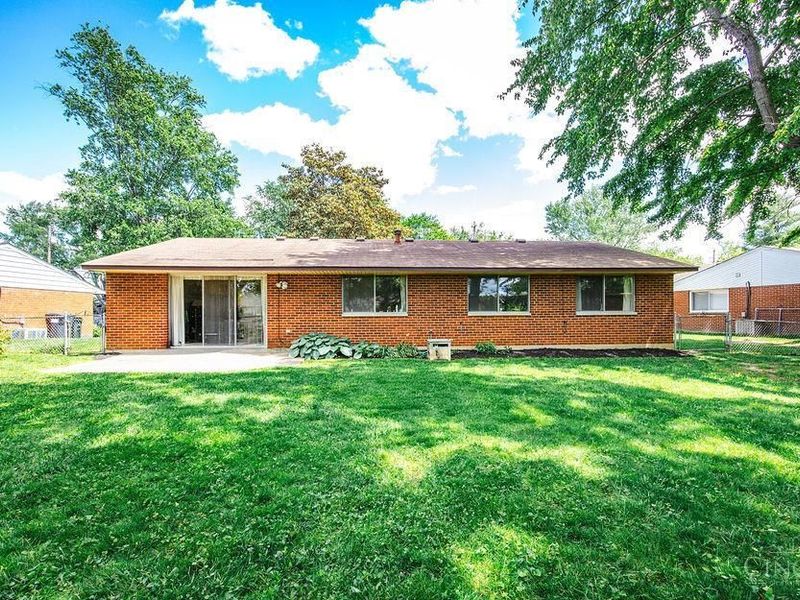 119 Brandenburg Drive, Loveland, OH 45140 Photo 13