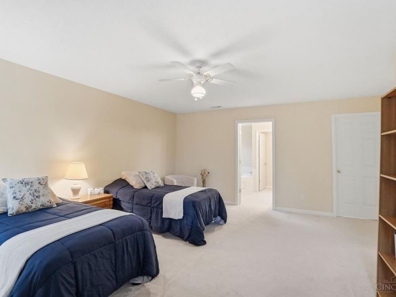 5766 Cedarview Court, Liberty Township, OH 45044 Photo 38
