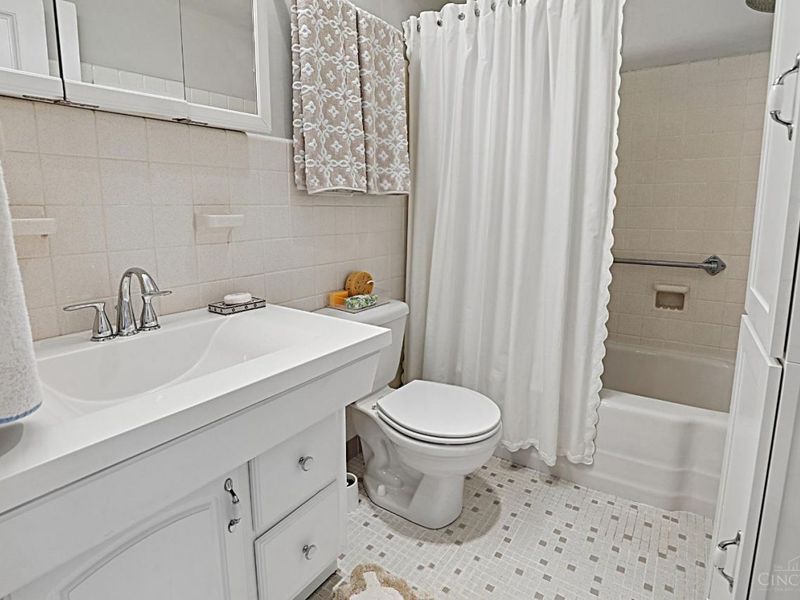 2324 Madison Road, Unit 1705, Cincinnati, OH 45208 Photo 28