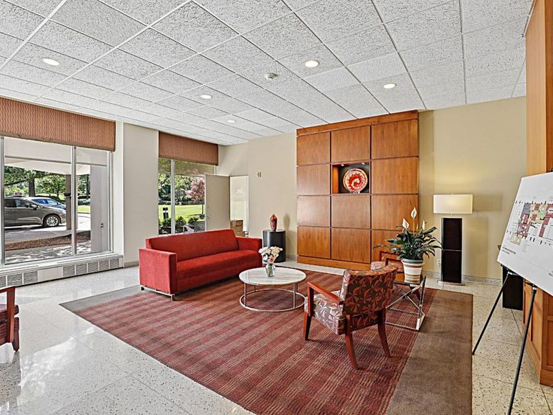 2324 Madison Road, Unit 1705, Cincinnati, OH 45208 Photo 3