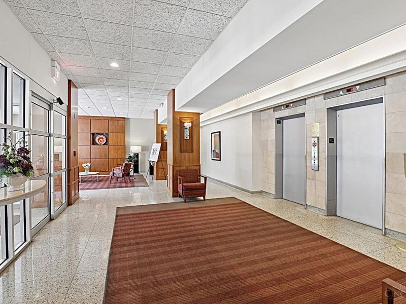 2324 Madison Road, Unit 1705, Cincinnati, OH 45208 Photo 4
