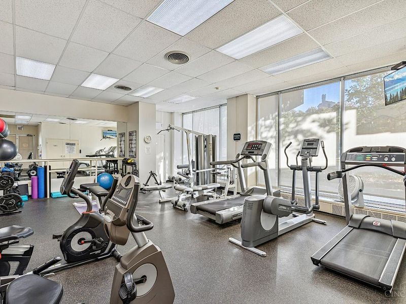 2324 Madison Road, Unit 1705, Cincinnati, OH 45208 Photo 5
