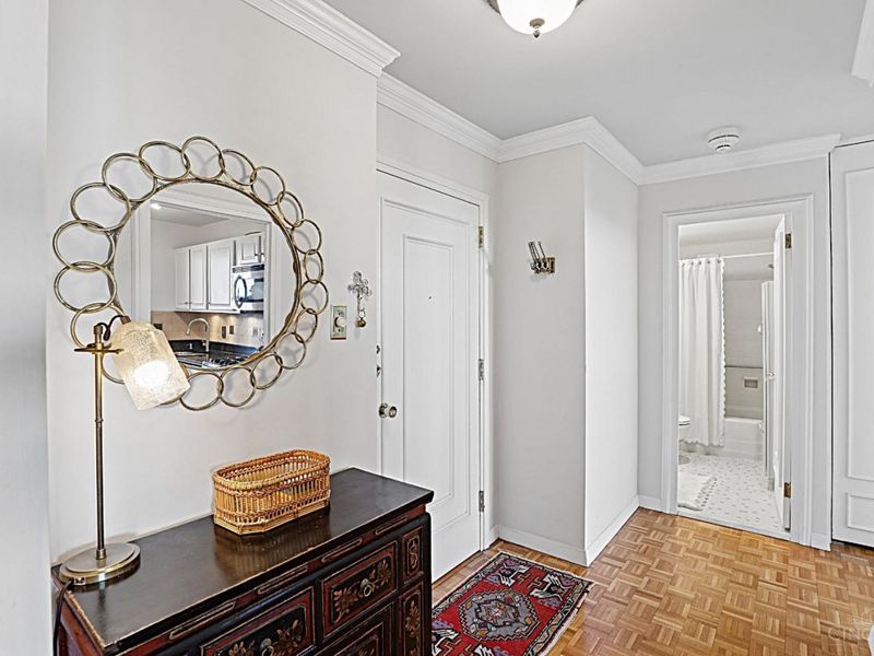 2324 Madison Road, Unit 1705, Cincinnati, OH 45208 Photo 7