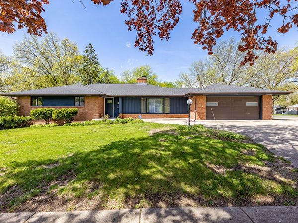 828 Tamarack Lane , Rockford, IL 61107