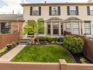41390 Southwind Drive, CANTON, MI 48188