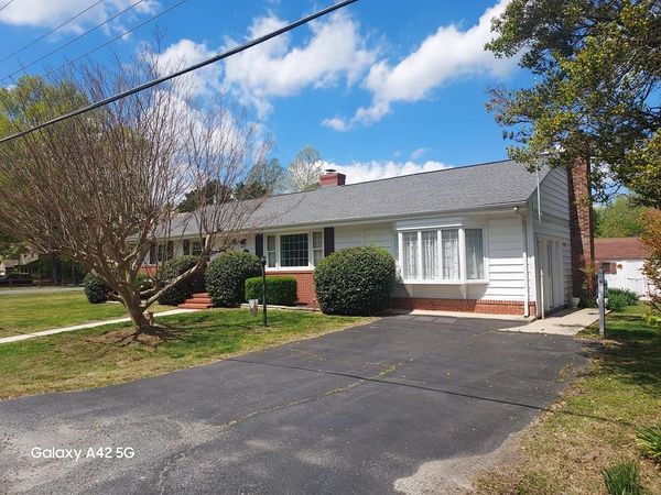 15 Lloyd Lane, KILMARNOCK, VA 22482
