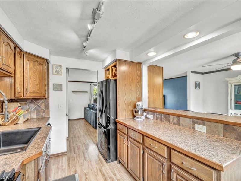 1044 Tumbleweed Street NE, Uniontown, OH 44685 Photo 11
