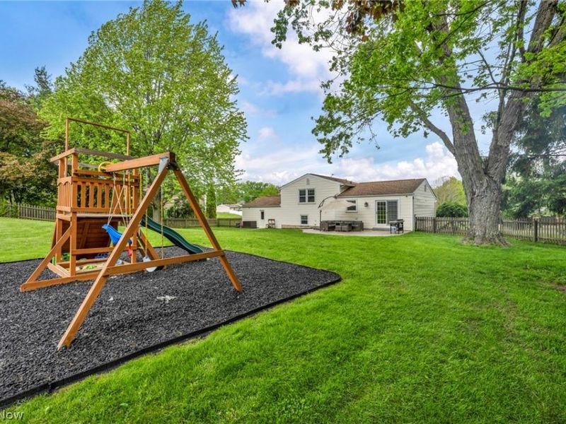 1044 Tumbleweed Street NE, Uniontown, OH 44685 Photo 29