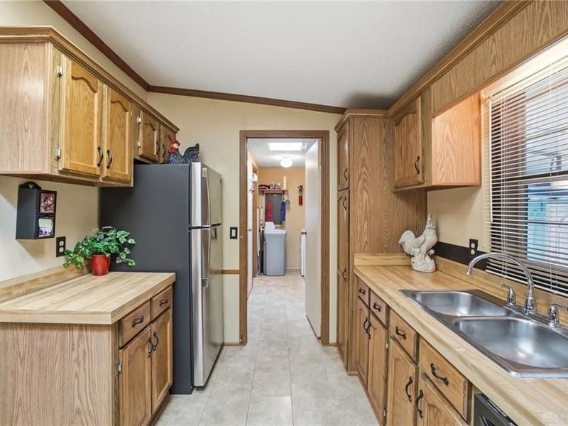 106 S Point Drive, Fairborn, OH 45324 Photo 20