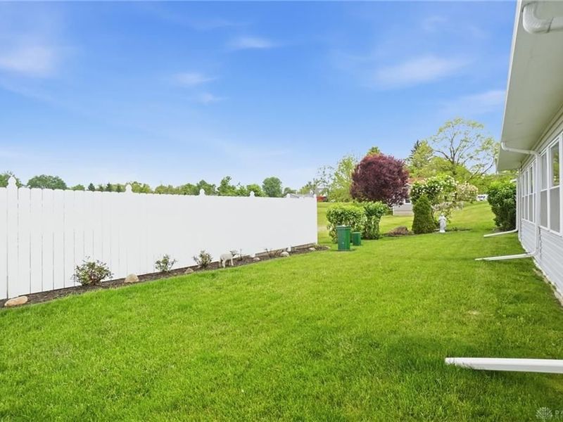106 S Point Drive, Fairborn, OH 45324 Photo 42