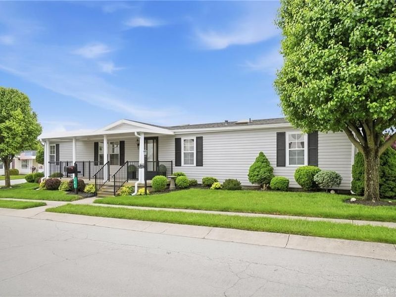 106 S Point Drive, Fairborn, OH 45324 Photo 7
