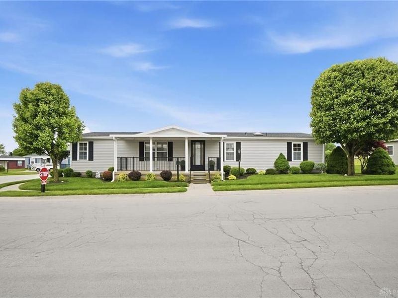 106 S Point Drive, Fairborn, OH 45324 Photo 8