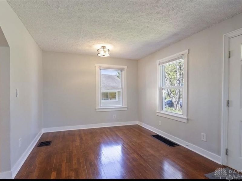 206 E Worley Avenue, Trotwood, OH 45426 Photo 4