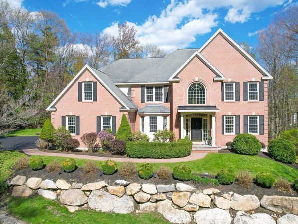 50 Newfane Road, Bedford, NH 03110