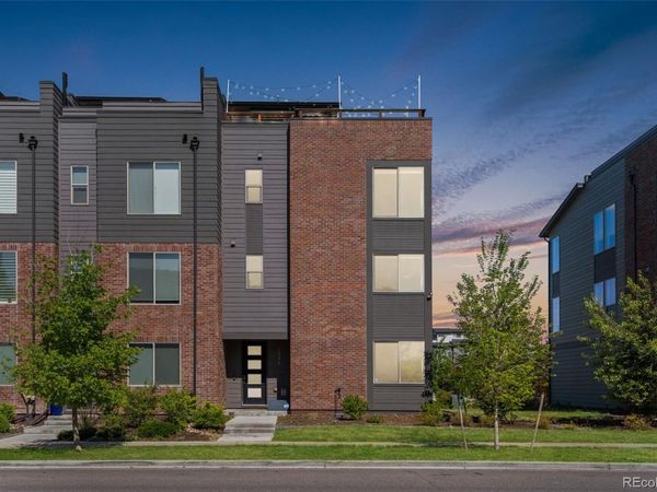 2522 N Moline Street , Aurora, CO 80010