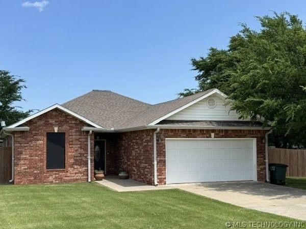 502 Brentain Lane , Madill, OK 73446