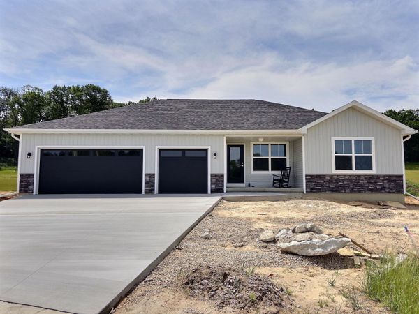 2926 Blue Jay Lane, Portage, WI 53901