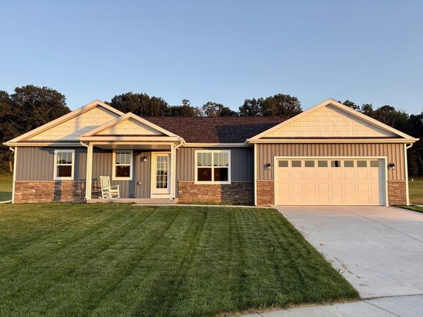 2929 Blue Jay Lane, Portage, WI 53901